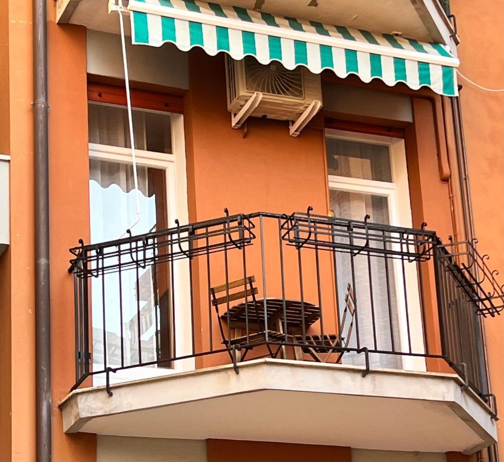 Ale'S House Apartment Венеция Лидо Екстериор снимка